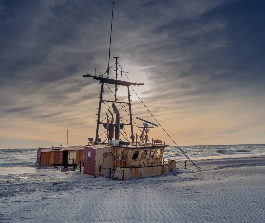 Honorable Mention Documentary and Journalist Photography - Beached, the Ocean Pursuit by Robin Harrison